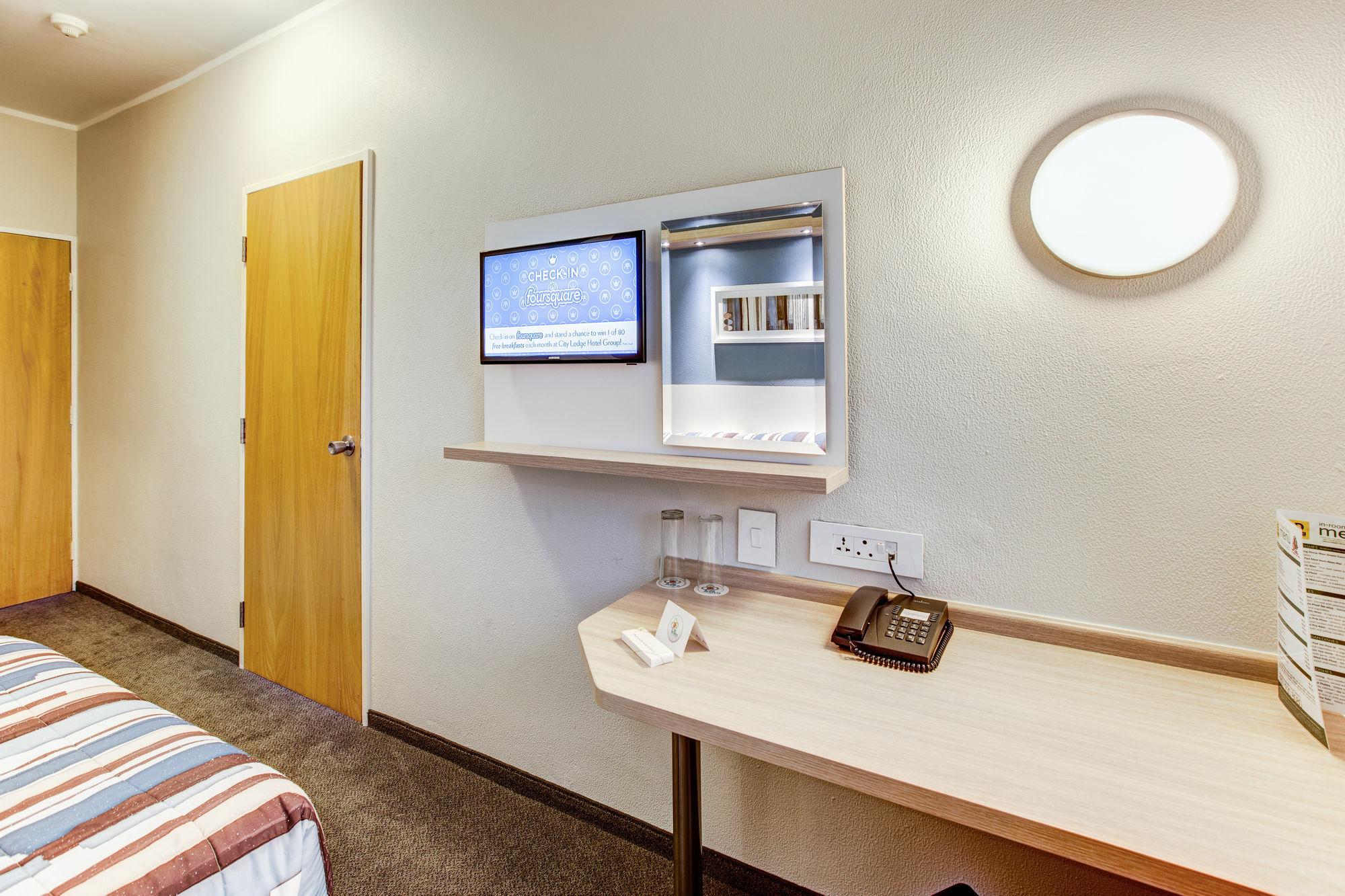 Road Lodge Cape Town International Airport Екстериор снимка